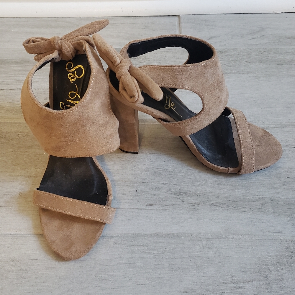 So Me Tan Suede Block Heel Sandals